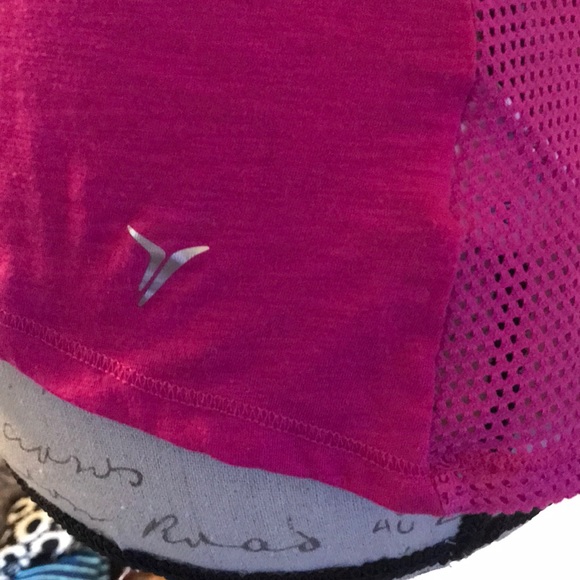 {Old Navy} Active Mesh- Back Top - Picture 3 of 5
